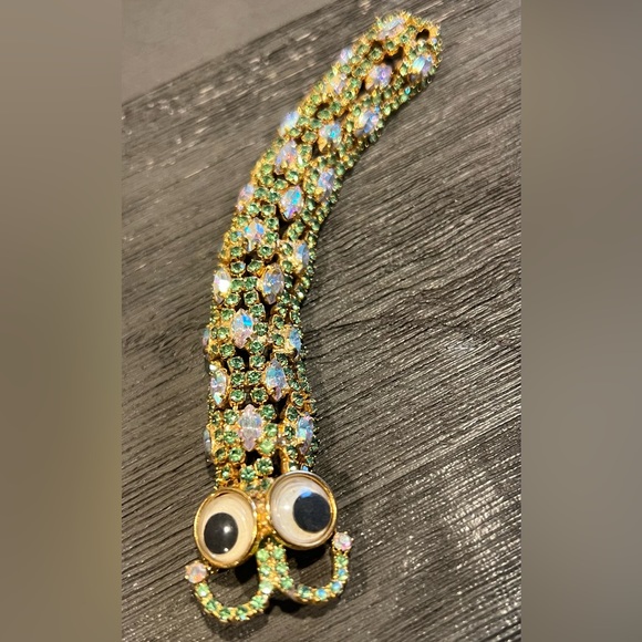 Limited Edition 6 of 500 KIRK’S FOLLY whimsical Caterpillar pin brooch AB stone - Picture 3 of 16